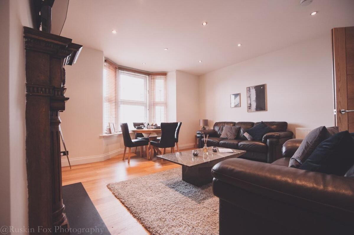 Impressive 3 Bedroom Aberdeen Extérieur photo