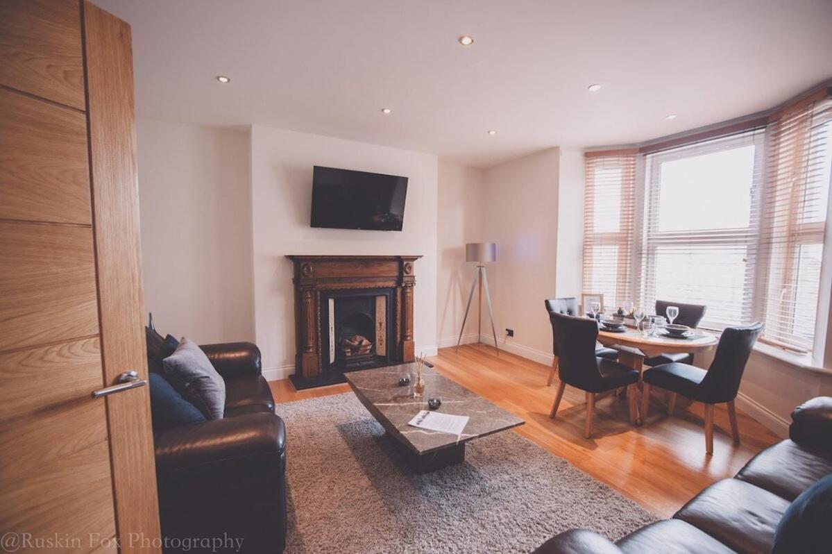 Impressive 3 Bedroom Aberdeen Extérieur photo